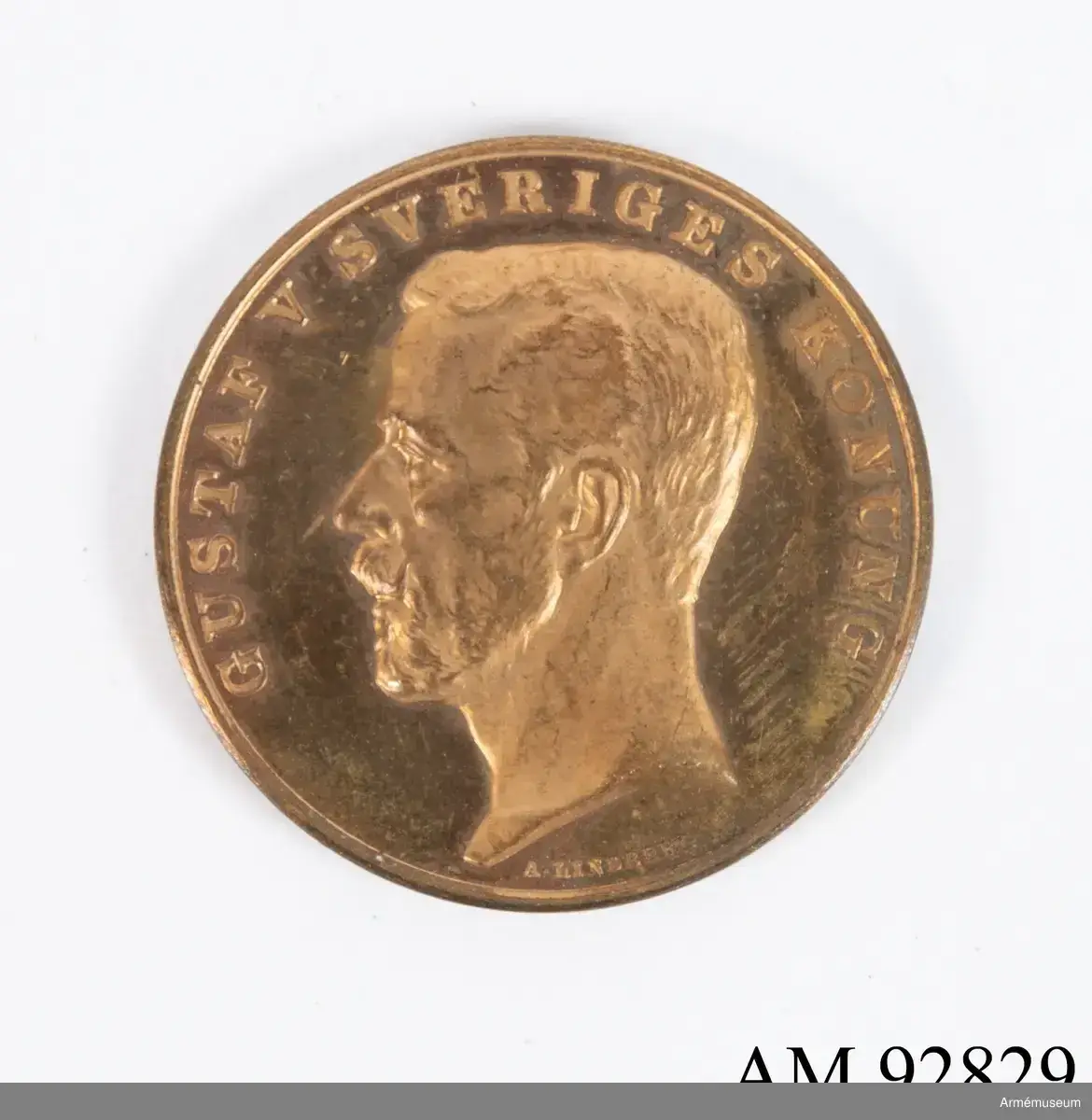 Medalj från Officerarnes målskjutningsförbund i valören brons by Lindberg, Johan Adolf