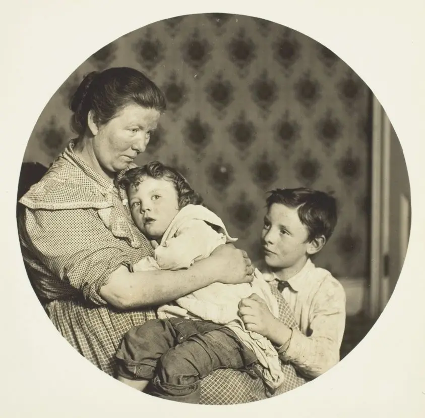 A Madonna of the Tenements by Lewis Wickes Hine