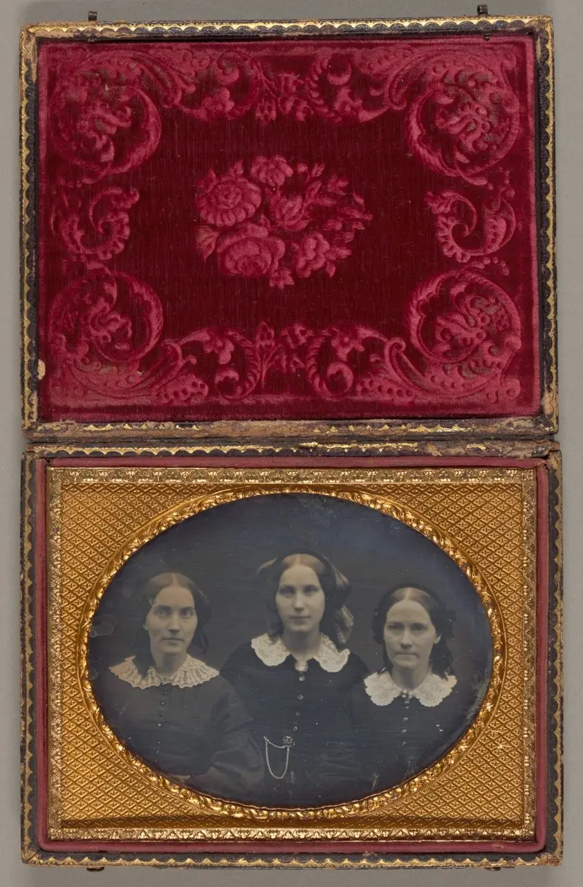 Mary Underwood, Olive Underwood and Susan Underwood by Artist unknown