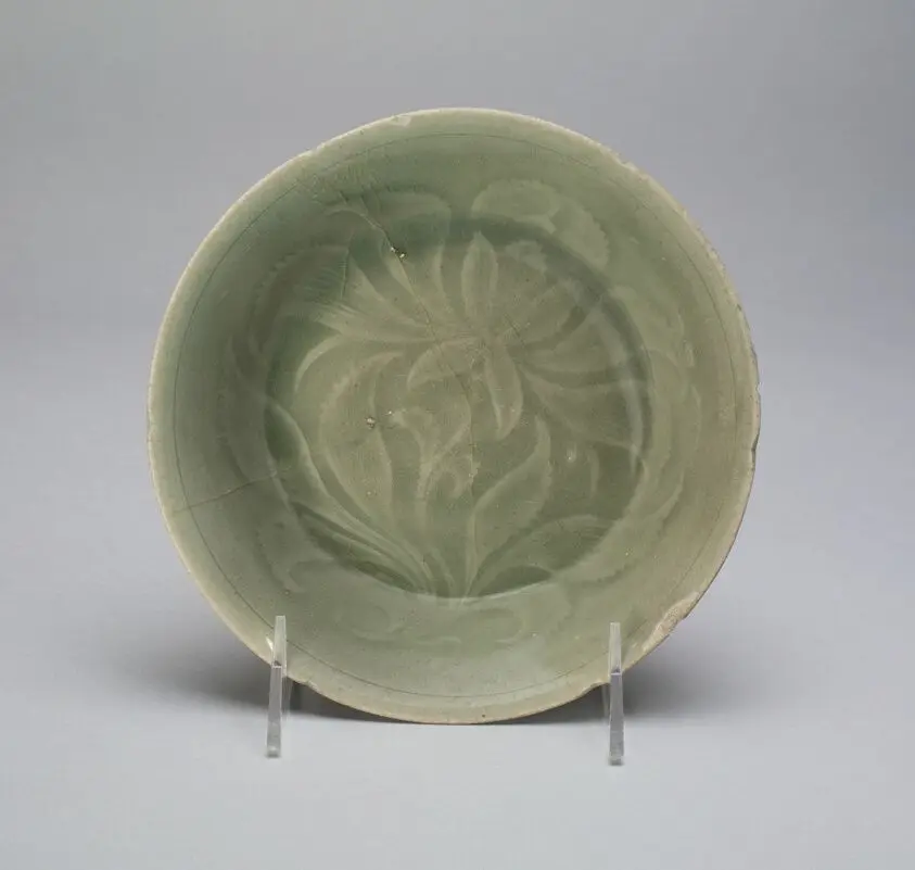 Bowl with Stylized Flowers and Leaves by Korea