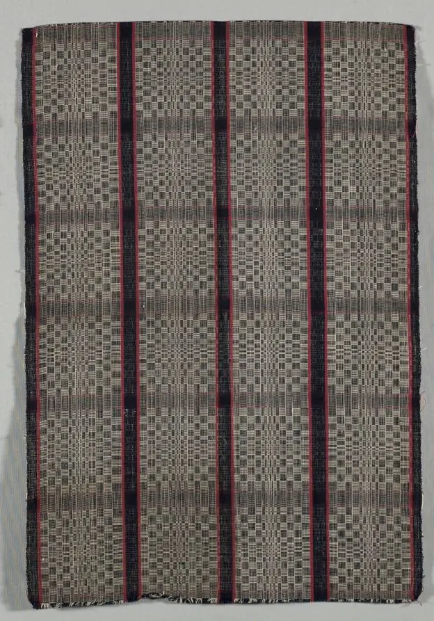 Textile fragment (Binakol) by Unknown artist