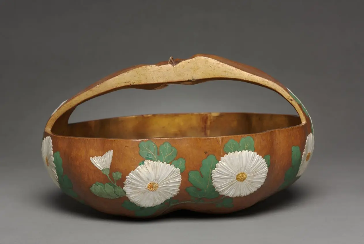 Gourd Basket with Chrysanthemum Design by Ogata Kōrin