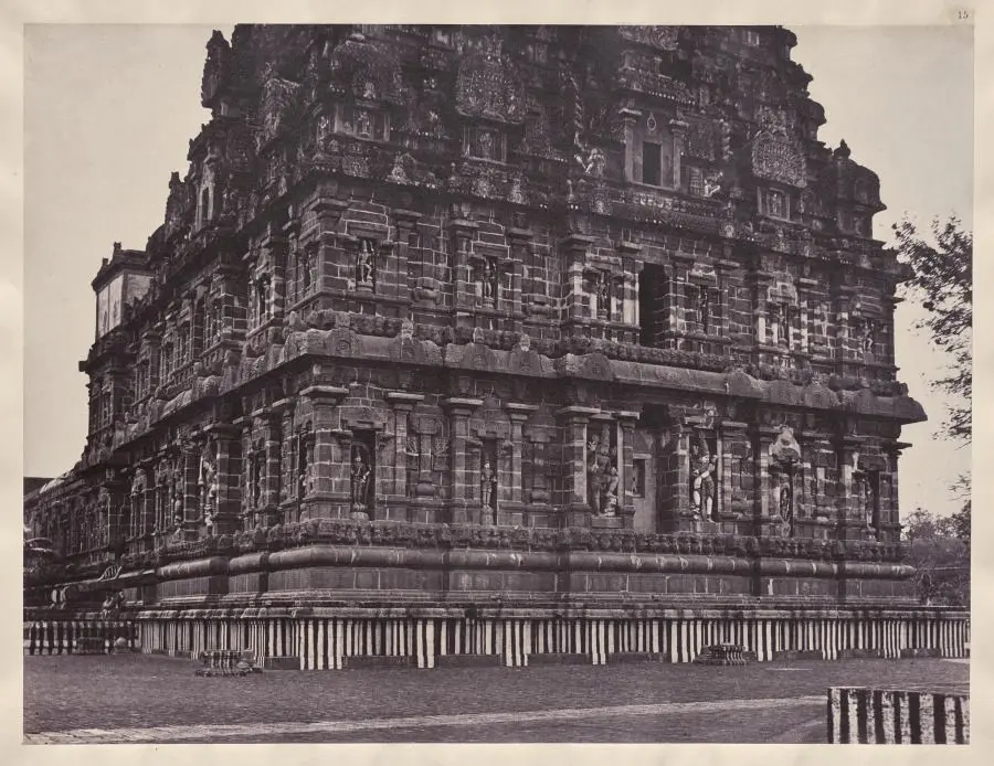 West and South Sides of the Vimana Walls, Great Temple (Brihadeshvara) at Tanjore (Thanjavur) by Captain Linnaeus Tripe