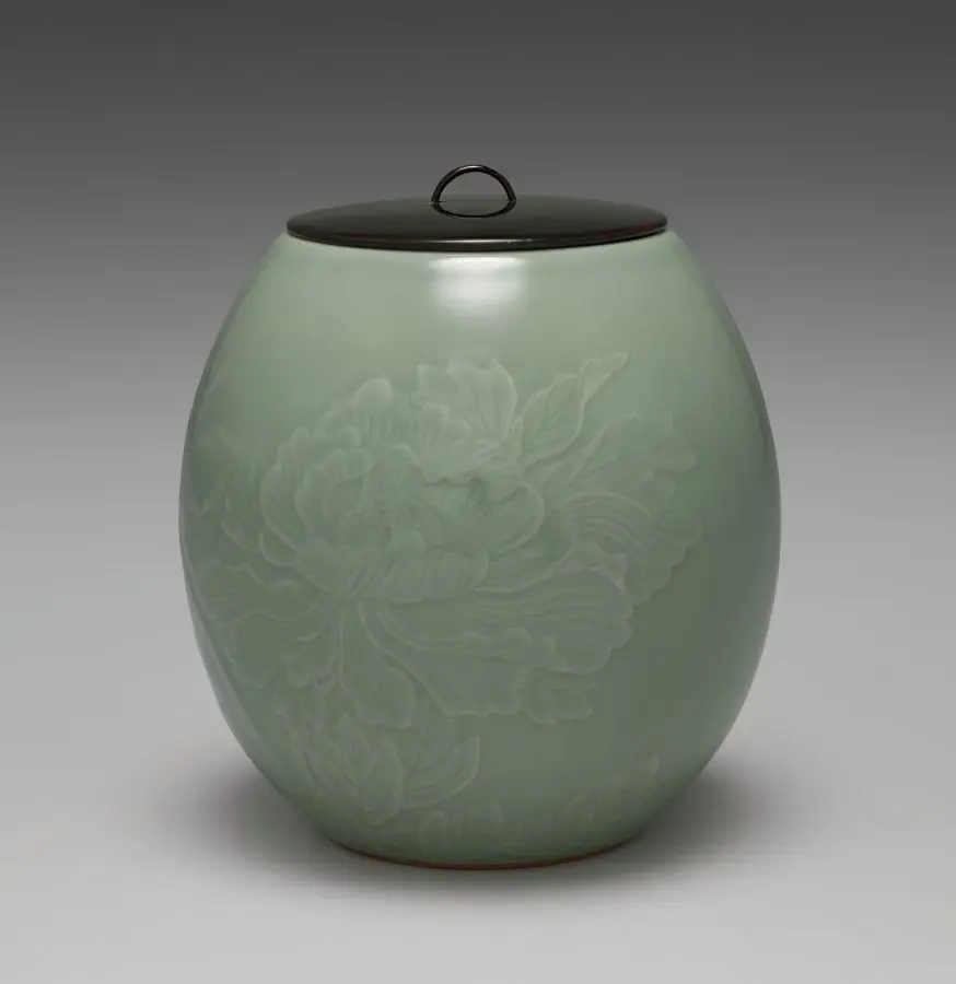 Water Container with Peonies by Seifū Yohei III