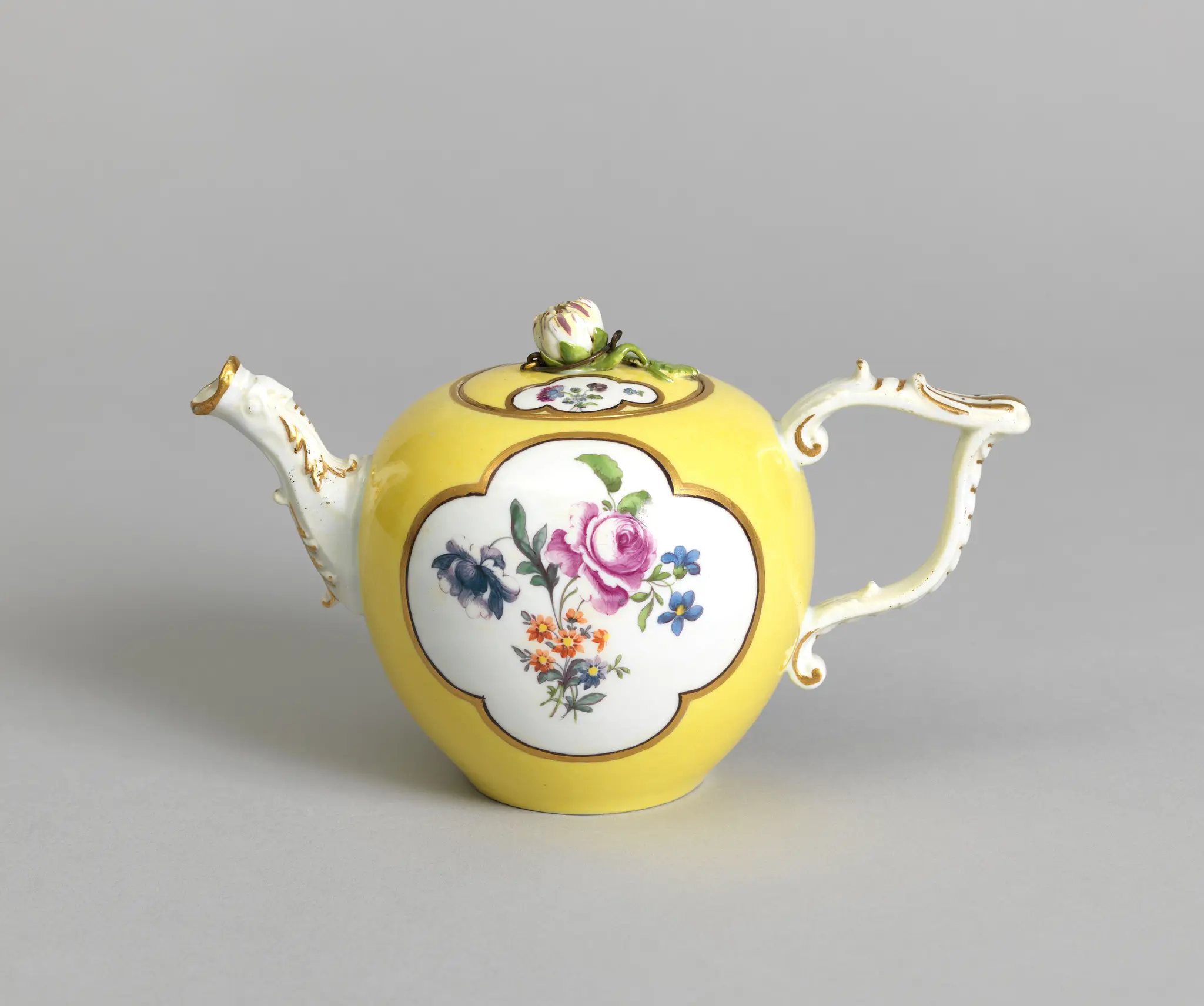 Teapot Teapot by Meissen Porcelain Manufactory; Meissen Porcelain Factory