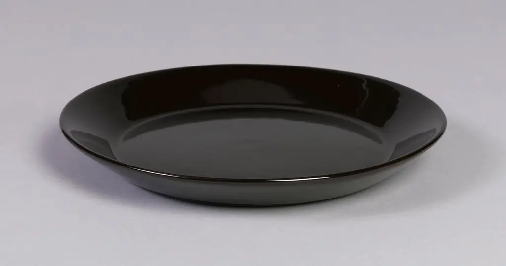 ''Kilta'' pattern Salad Plate by Arabia; Kaj Franck