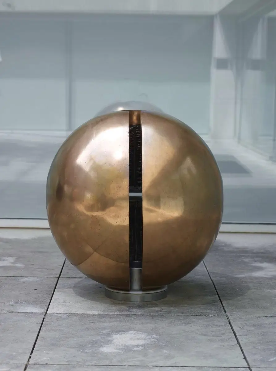 Rotante Massimo III by Arnaldo Pomodoro