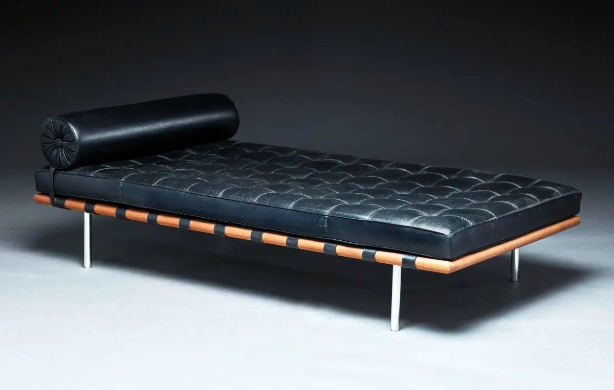 Couch by Ludwig Mies van der Rohe