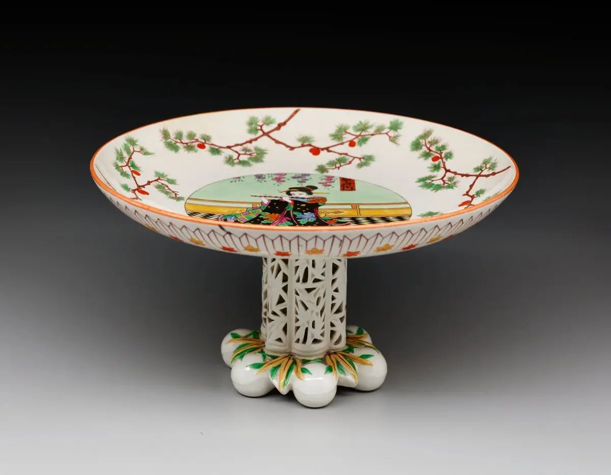 Compote with "Japanese" pattern decoration by John Bebbington (0 - 0); Josiah Wedgwood and Sons