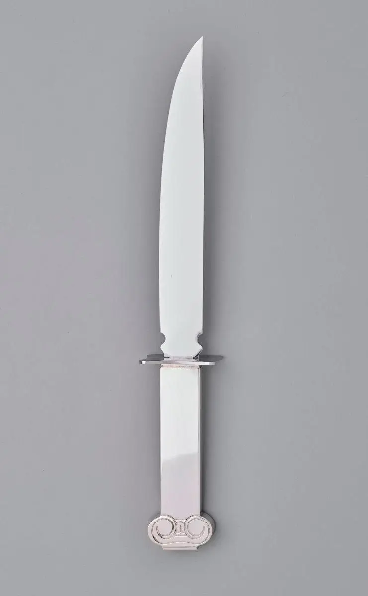 Carving knife by Robert Venturi