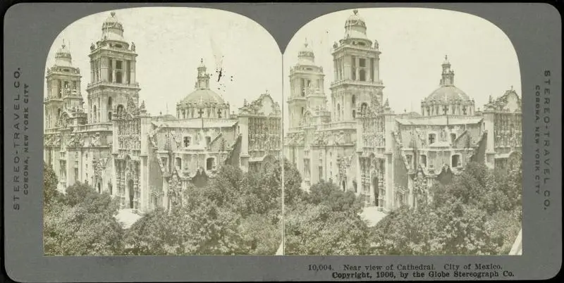 Near view of the cathedral, City of Mexico by Globe Stereograph Co