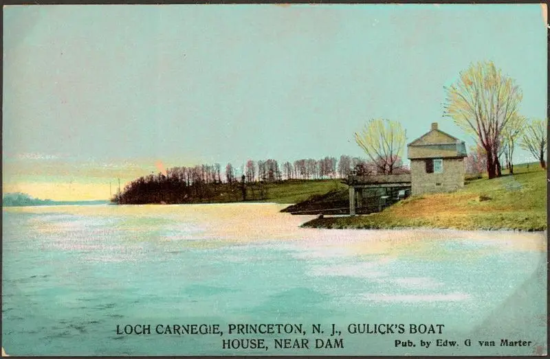 Loch Carnegie, Princeton, N.J., Gulick's boat house, near dam by Unknown artist