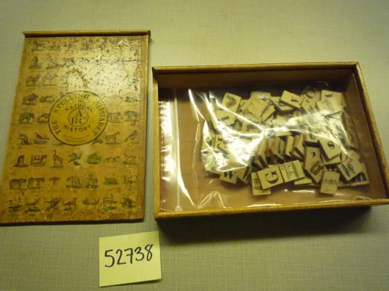 The spelling alphabet of natural history. by Unknown artist