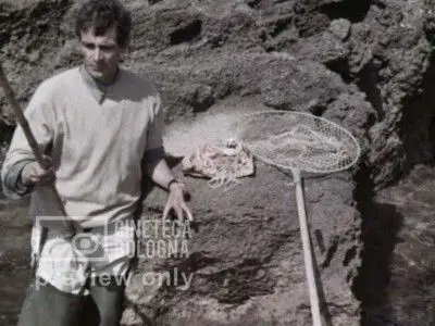 Surf-casting by http://www.wikidata.org/entity/Q16561056