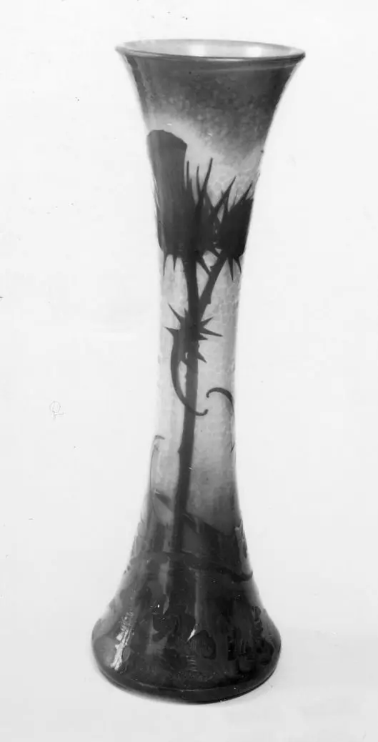 Vase mit der Disteldarstellung by Daum Frères