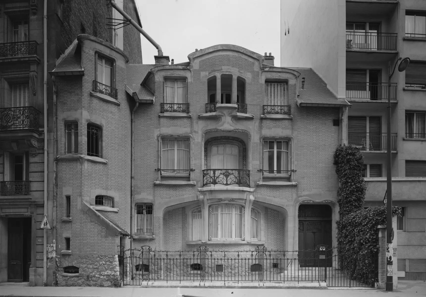 Ancien Hôtel Mezzara by Guimard, Hector
