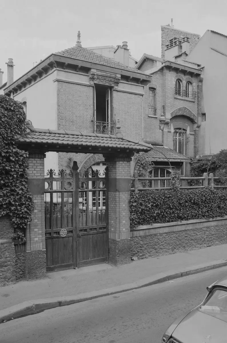 Villa Roszé by Guimard, Hector