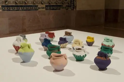 Colored Vases - Vasija by Weiwei, Ai