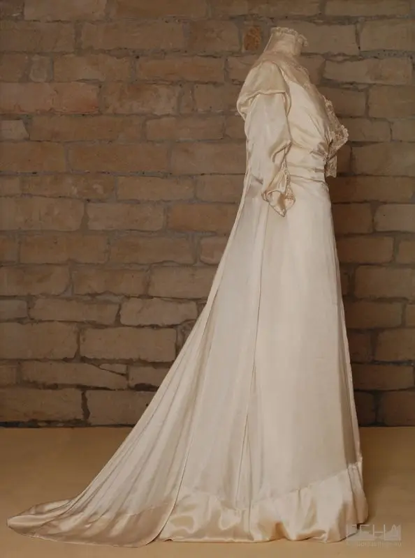 Wedding dress by Sullivan