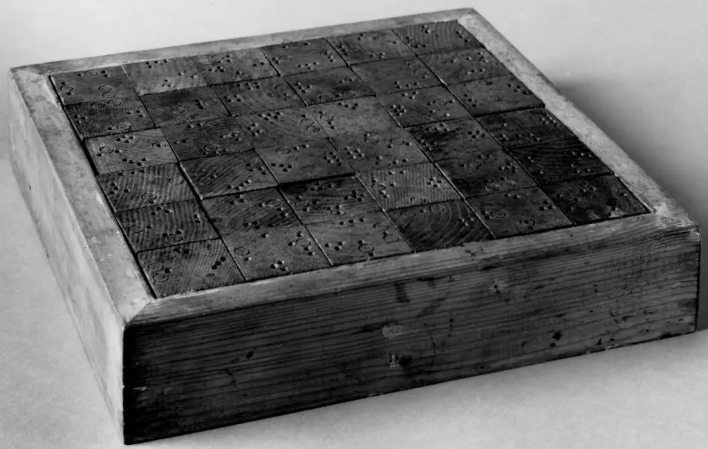 Scacchiera by BOETTI Alighiero