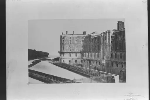 Château de Saint-Germain-en-Laye. Vues diverses des travaux de restauration / Charles Marville, photogr. by Marville, Charles