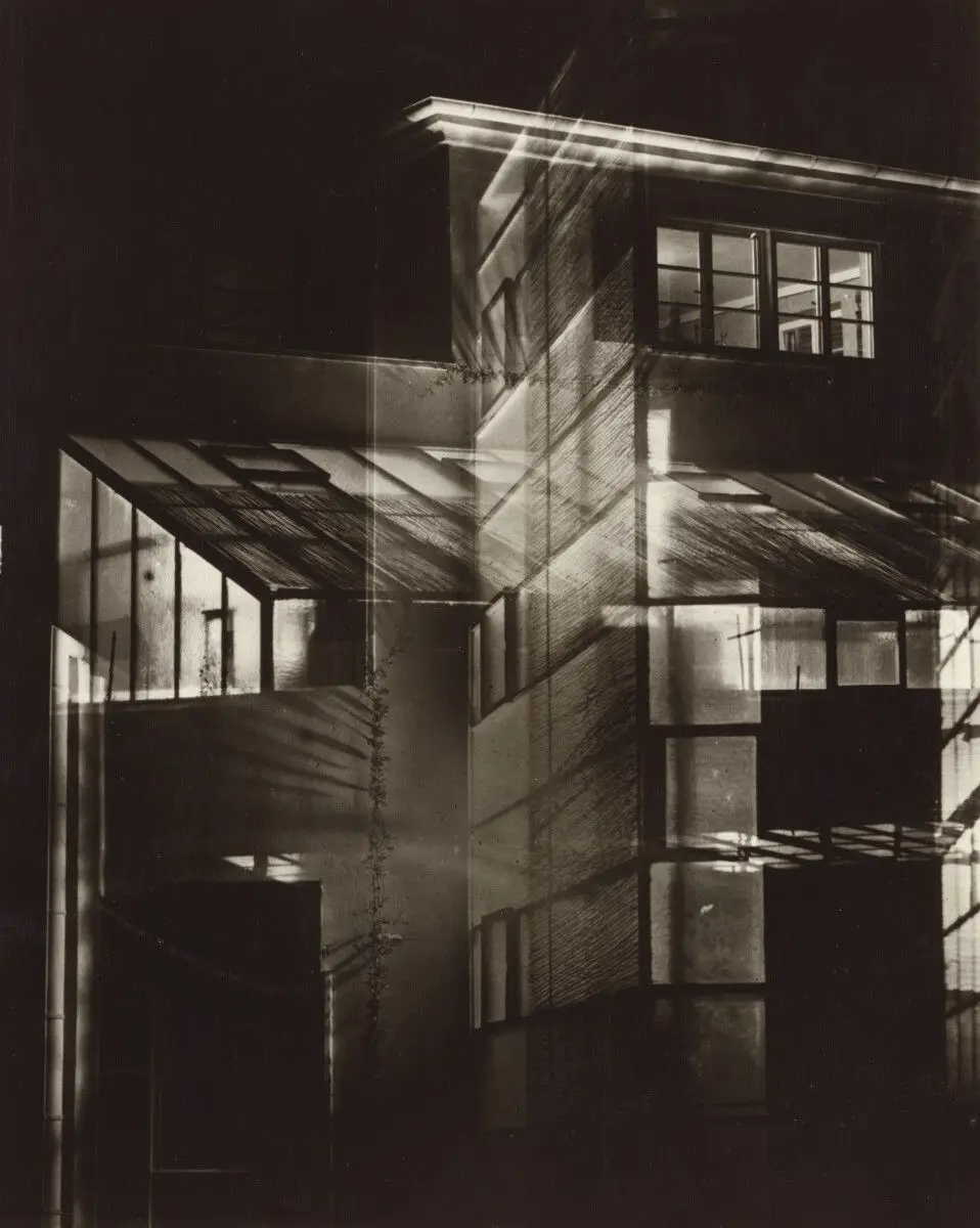 Das gespenstige Haus by Heinz Hajek-Halke