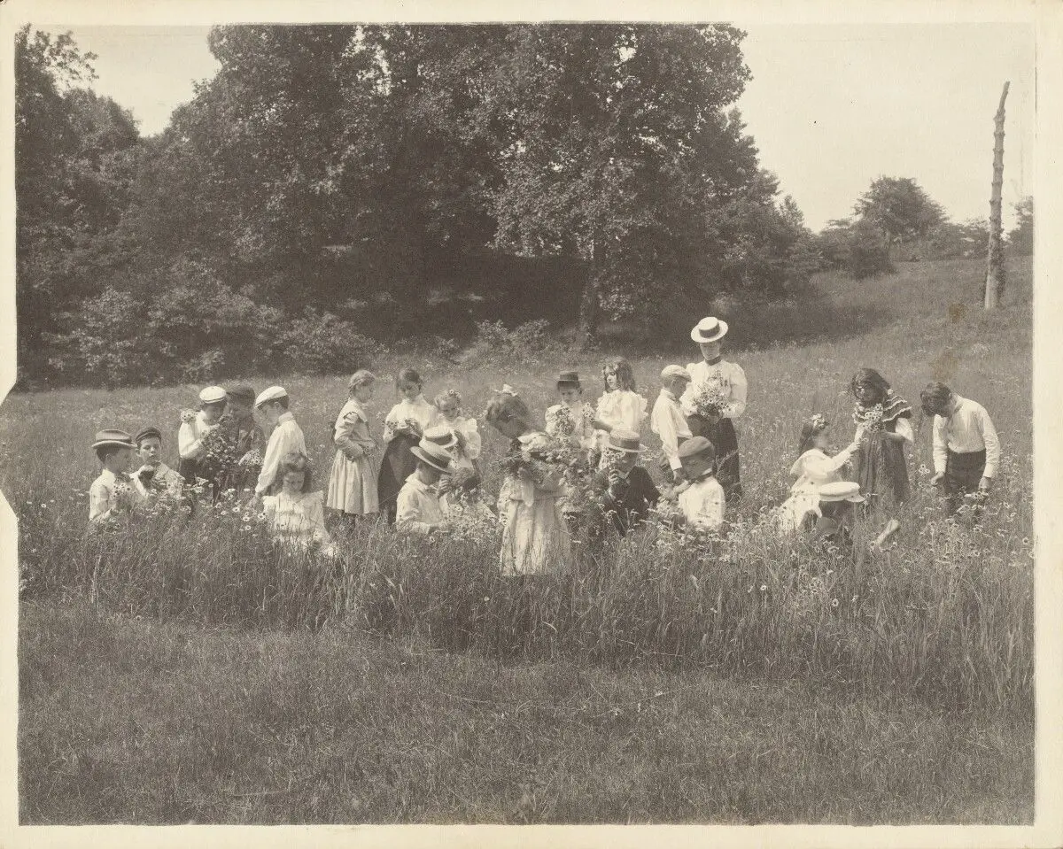 [Children Picking Flowers] by Frances Benjamin Johnston
