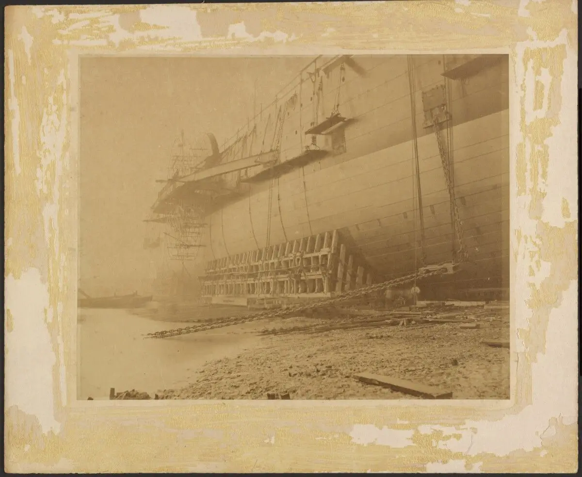 [Side View of "The Great Eastern"] by Robert Howlett