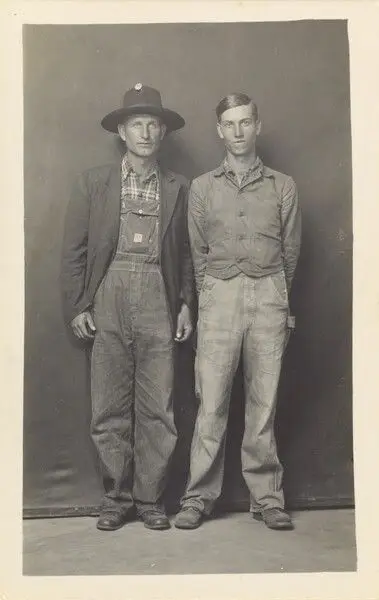 [Portrait of Amos and Elmer Lawson] by Mike Disfarmer