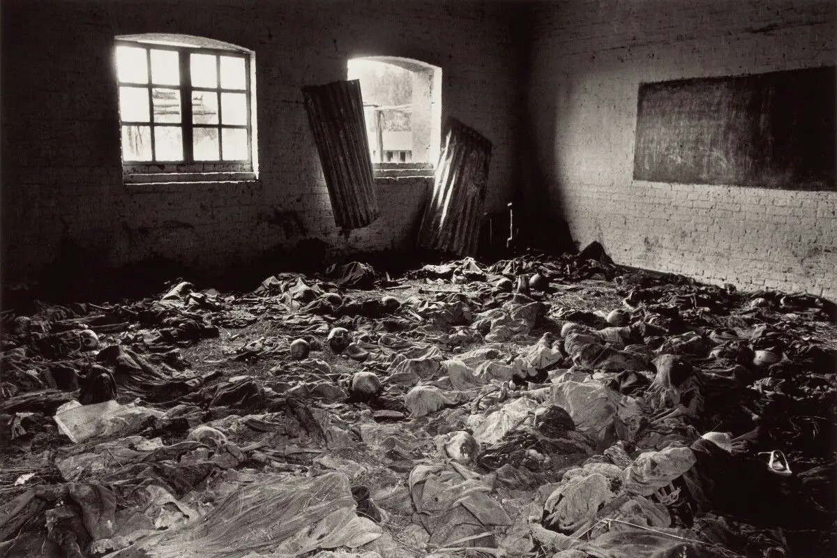 Rwanda by Sebastião Salgado