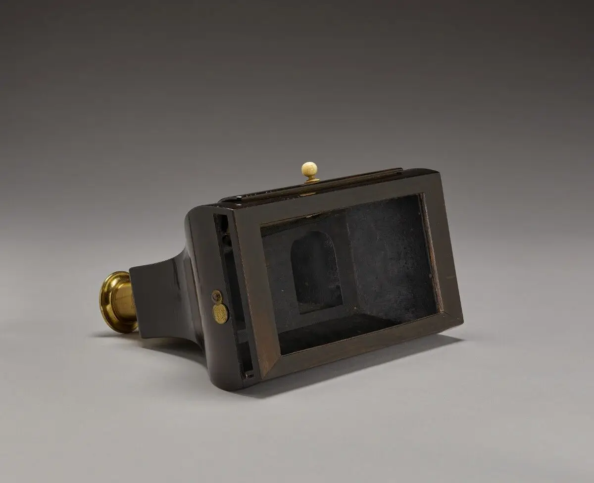 One stereoscope, "Claudet's Patent," custom by Antoine Claudet