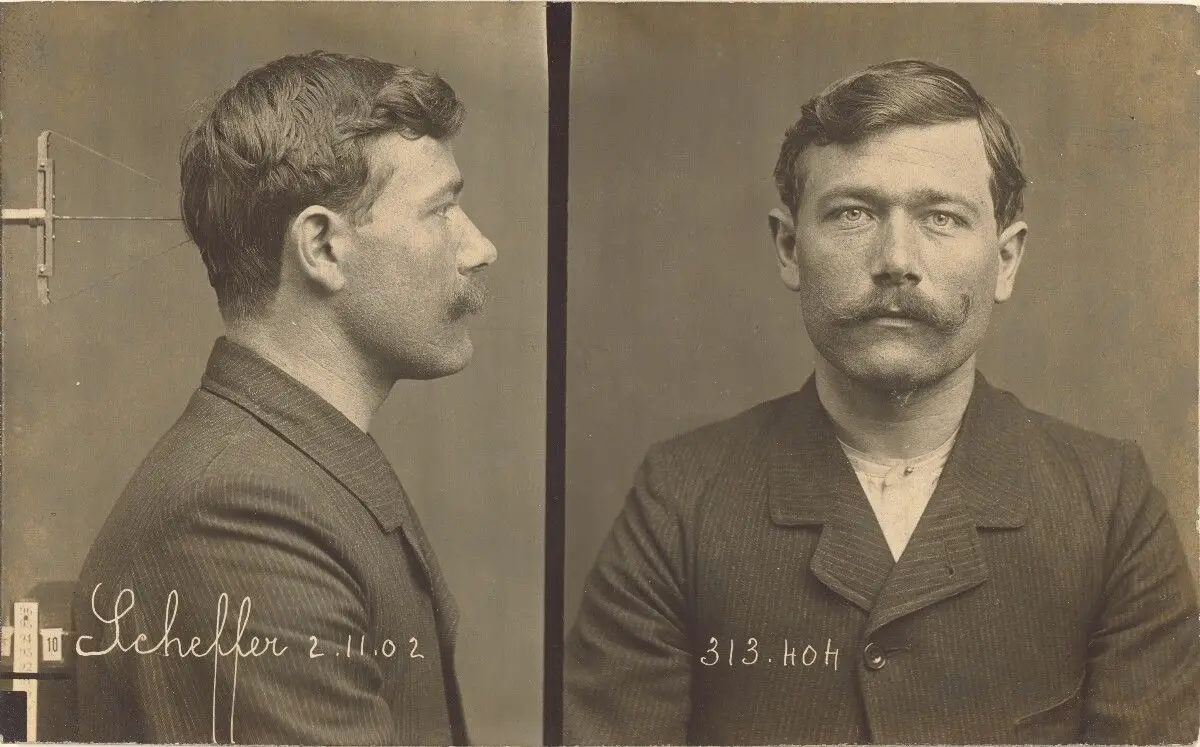 Affaire Alaux, Faubourg St. Honoré – L’Assassin by Alphonse Bertillon