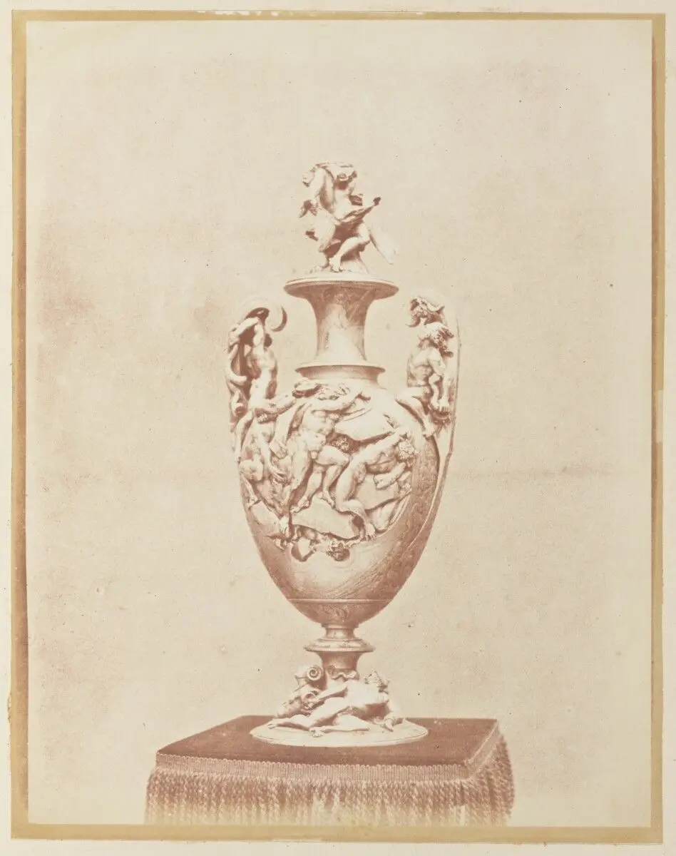 [Urn] by Hugh Owen