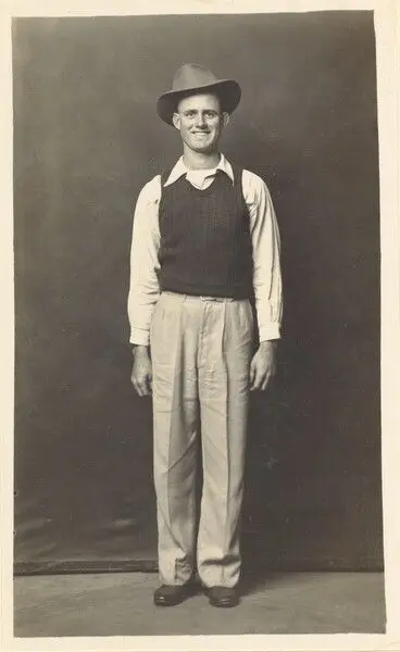 [Portrait of J. D. Moody] by Mike Disfarmer