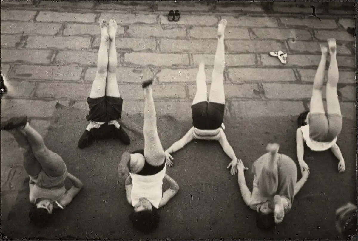 Gymnastik. by T. Lux Feininger
