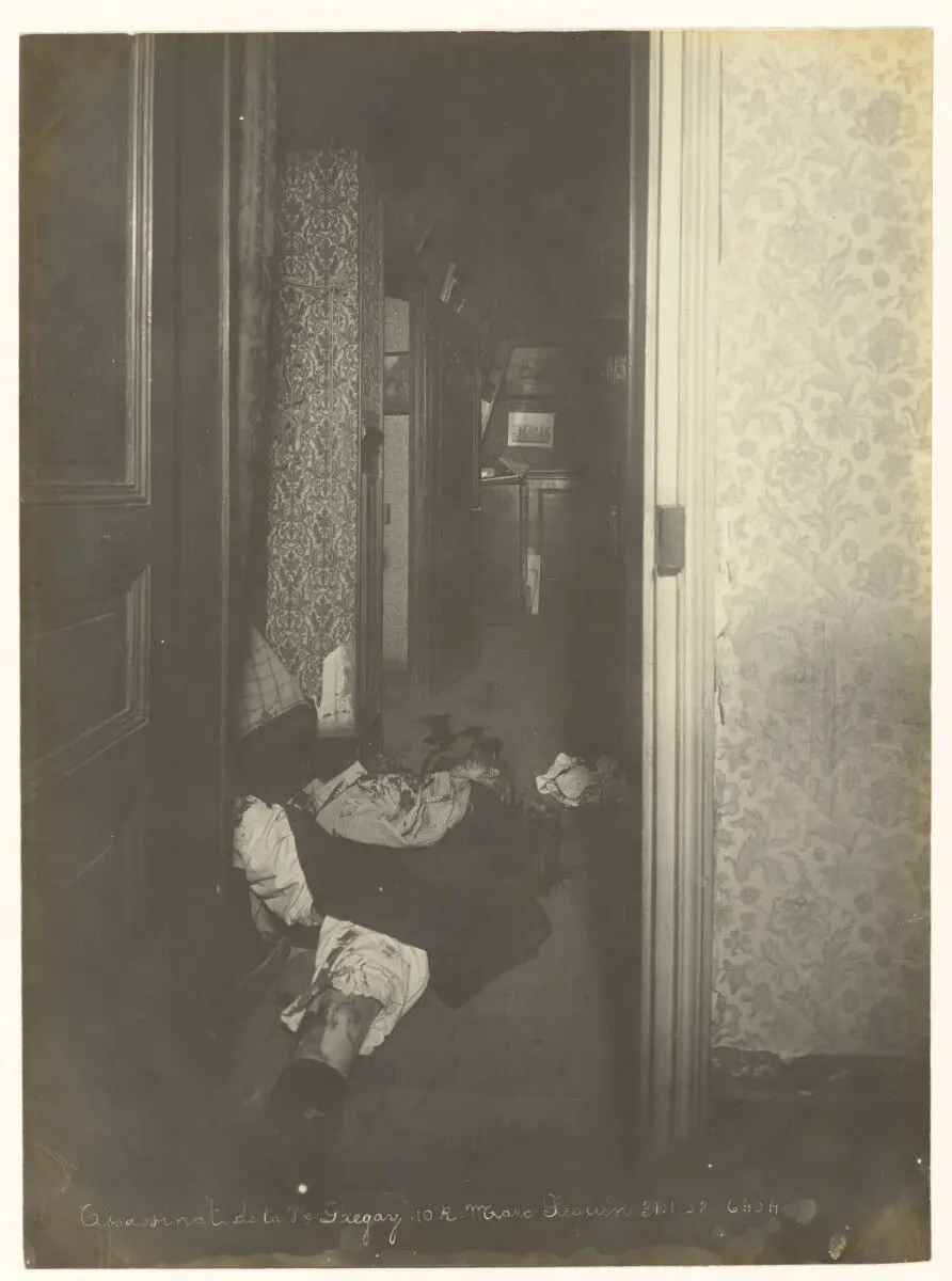 Découverte du Cadavre by Alphonse Bertillon