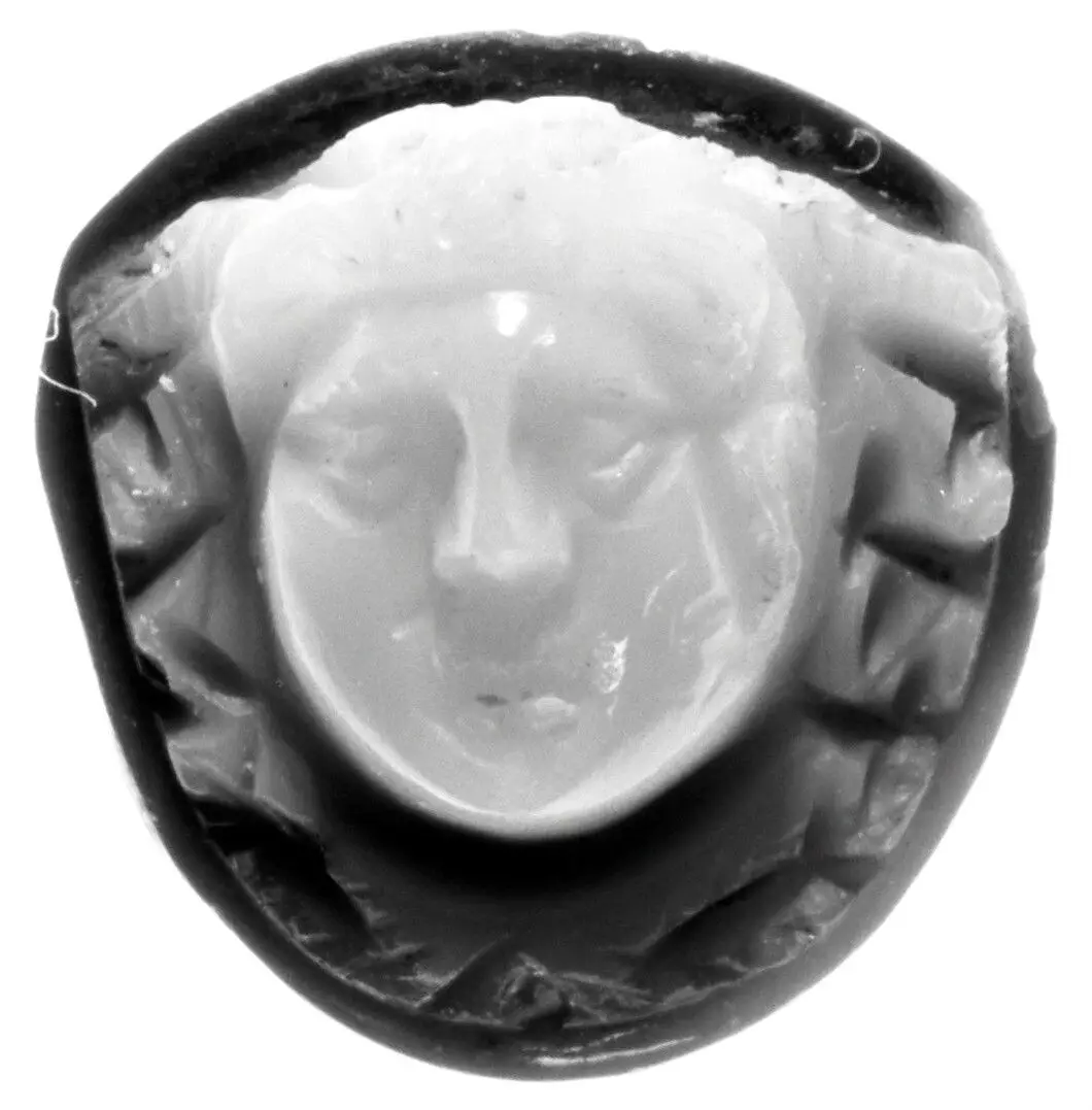 Cameo Gem by Unknown