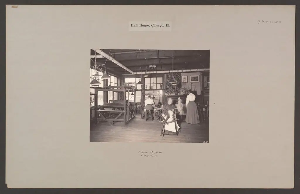 Social Settlements: United States. Illinois. Chicago. Hull House: Hull House, Chicago, Ill.: Labor Museum. Textile Room. by Unidentified Artist