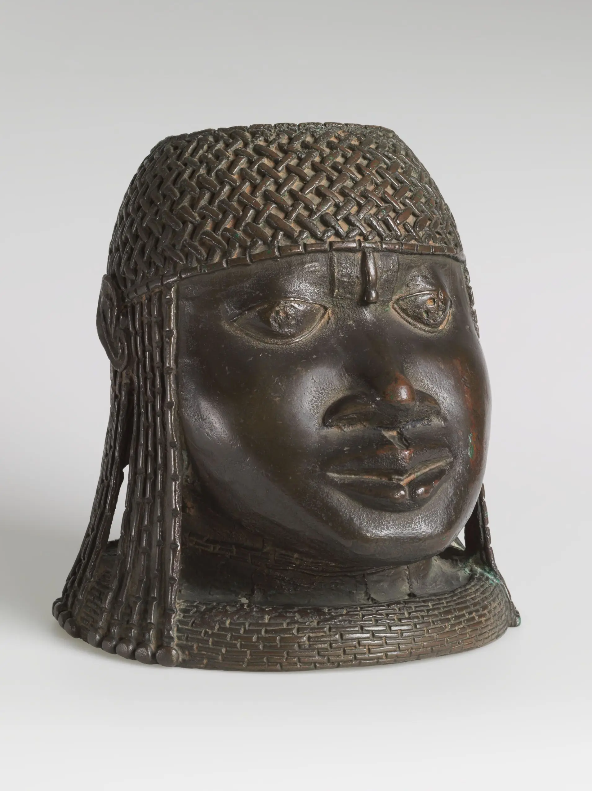 Uhunmwu-Elao (commemorative head of an oba) by Unidentified Artist