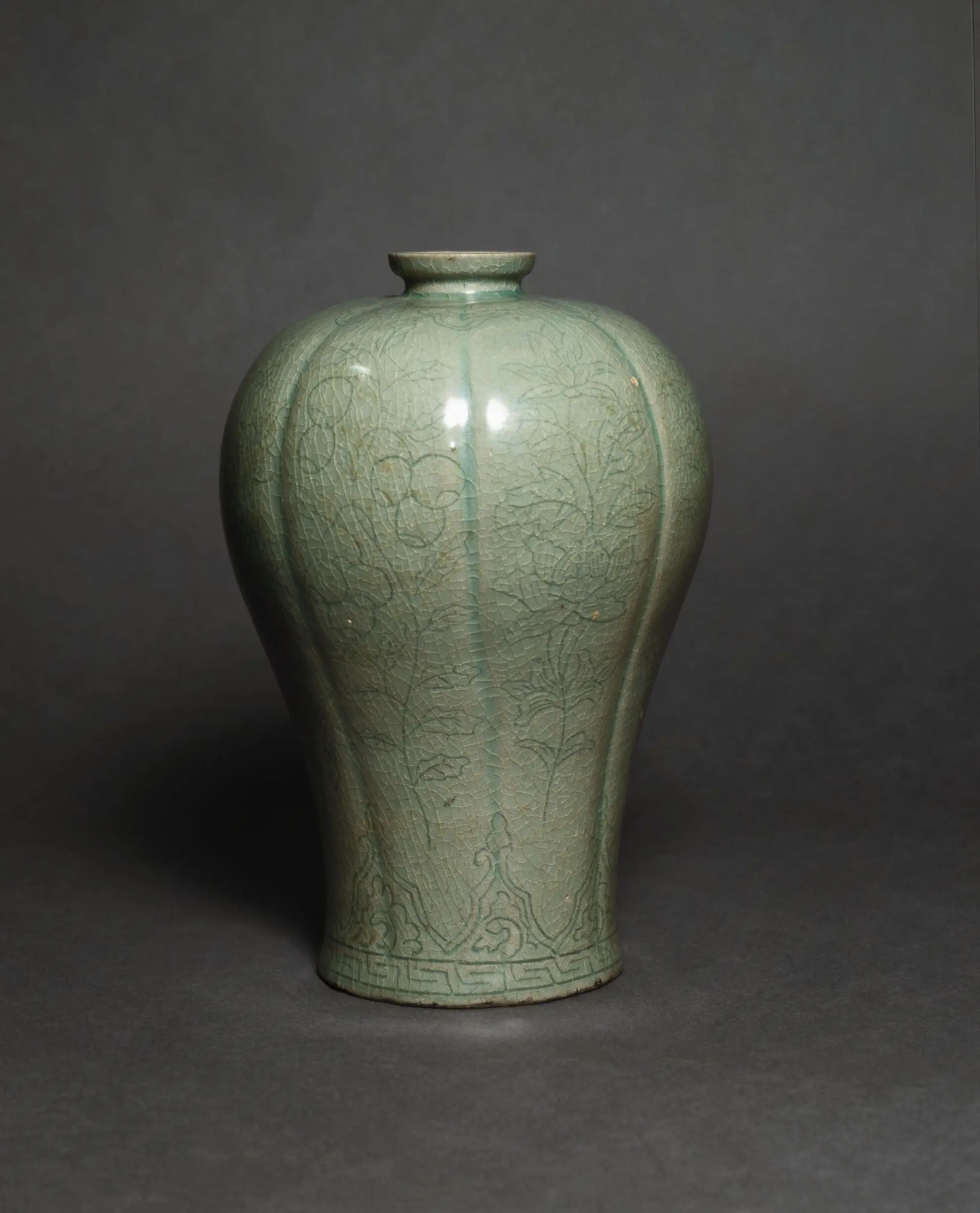 Bottle (maebyŏng) with Design of Flowering and Fruiting Branches by Unknown artist