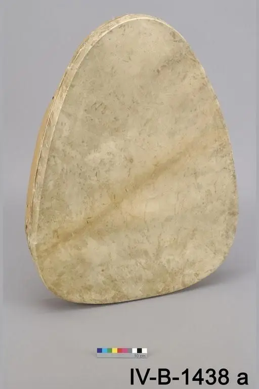 frame drum by Amittu, Davidialuk Alasua