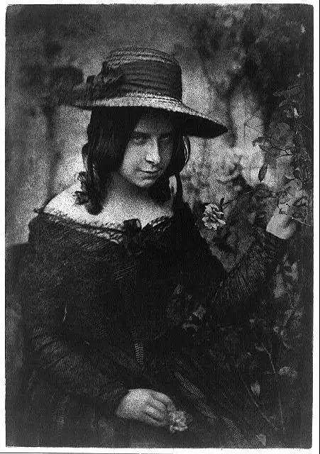 Girl in straw hat by Hill, David Octavius, 1802-1870, photographer. by Hill, David Octavius, 1802-1870, photographer.