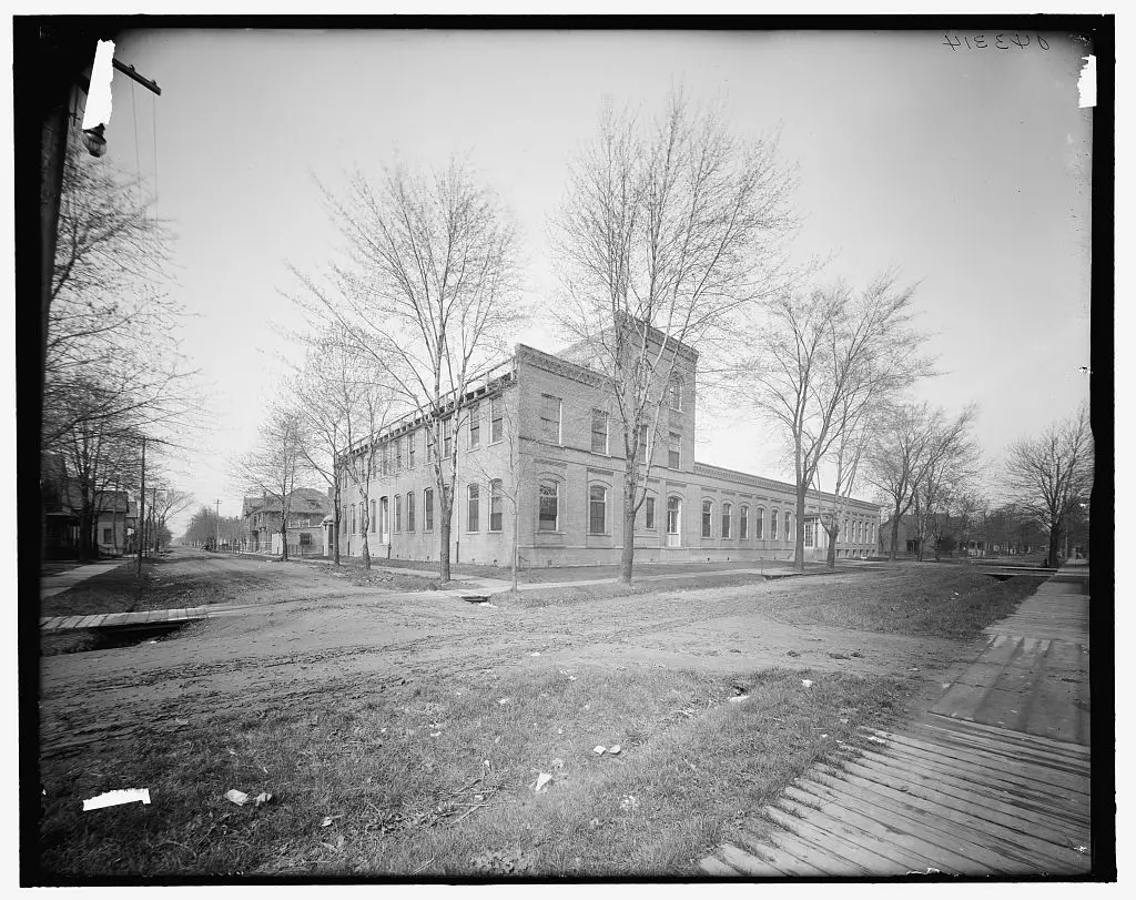 [Detroit Publishing Company, southeast view, Detroit, Mich.] by Detroit Publishing Co., publisher. by Detroit Publishing Co., publisher.