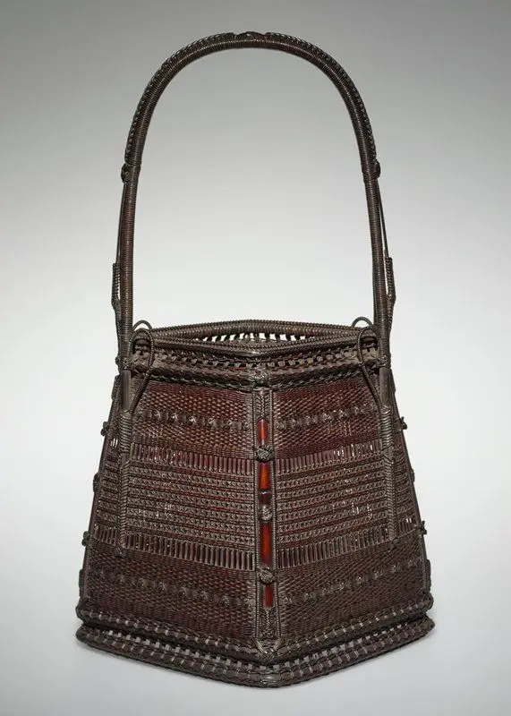 Chinese-style flower basket by Morita Chikuami