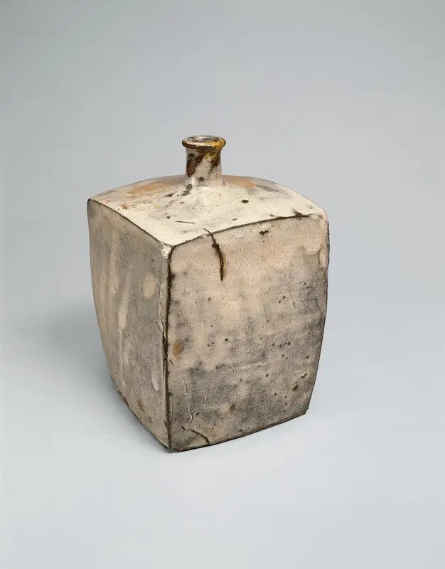 Square pot by Japan