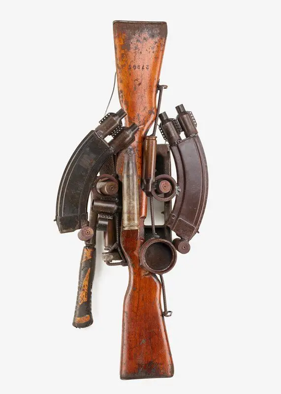 Untitled (mask) by Goncalo Mabunda