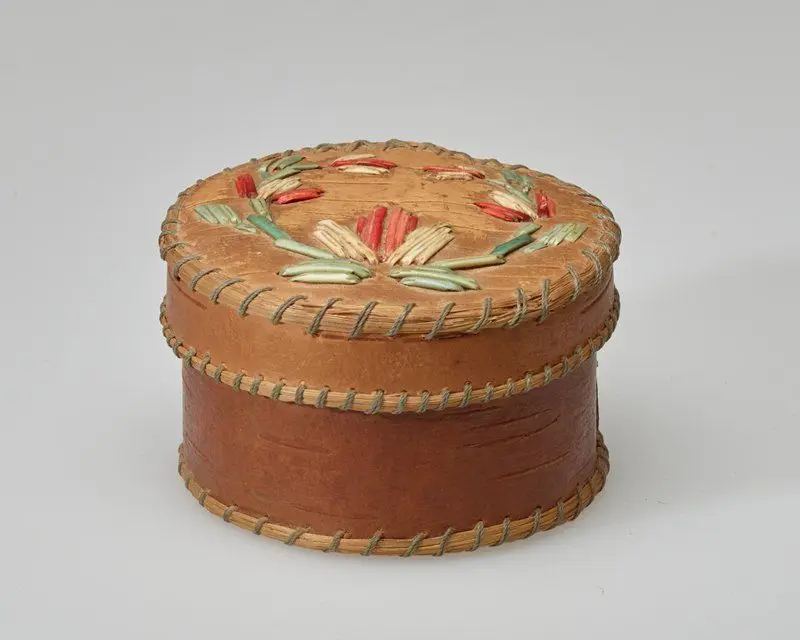 Covered quillwork birchbark box by Anishinaabe (Ojibwe) artist