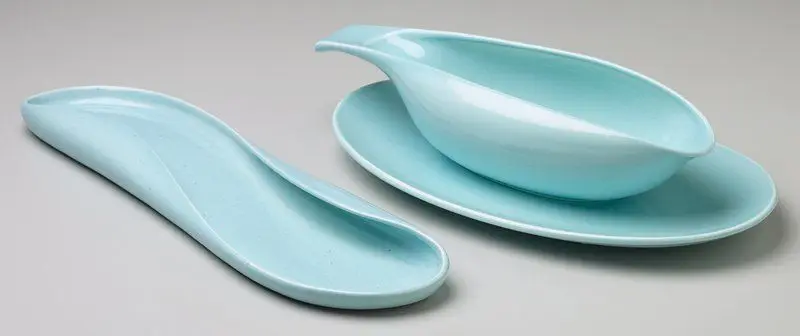 Gravy boat by Designer: Russel Wright