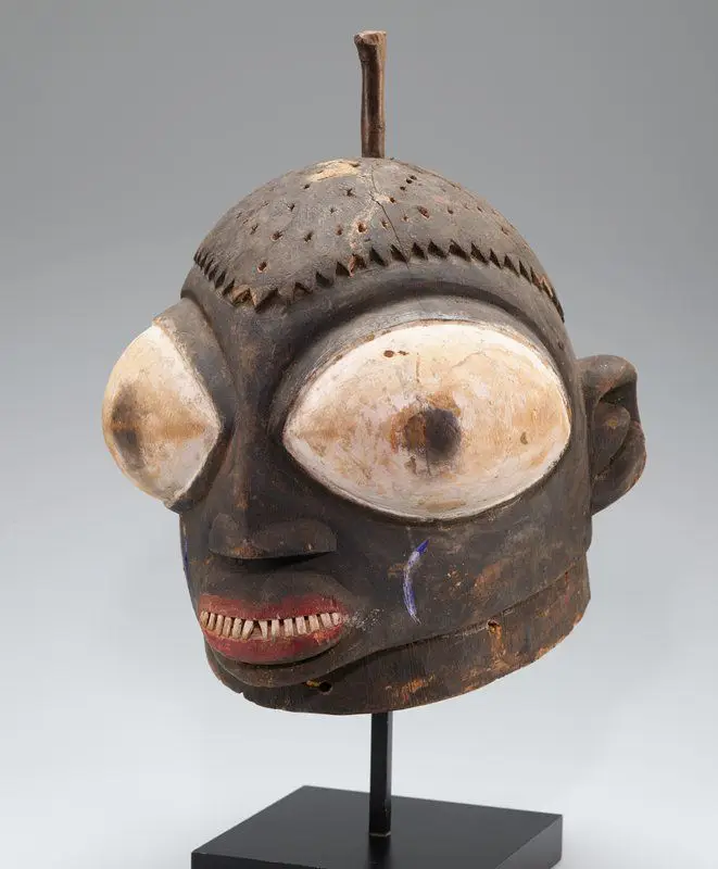 Igbudu mask by Yoruba artist