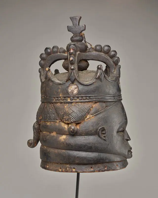 Mask by Mende artist